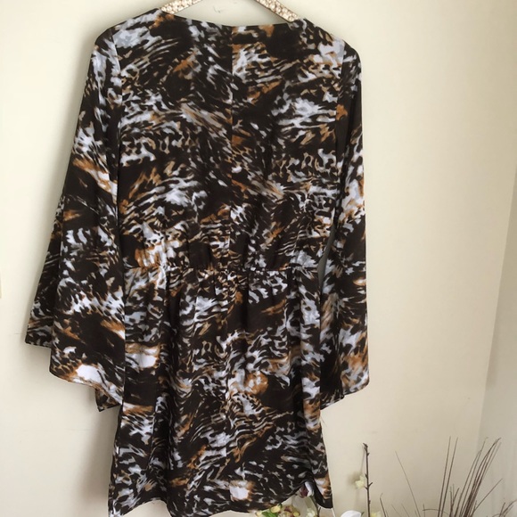 Walter baker animal print Eva bell sleeve dress - Picture 8 of 8